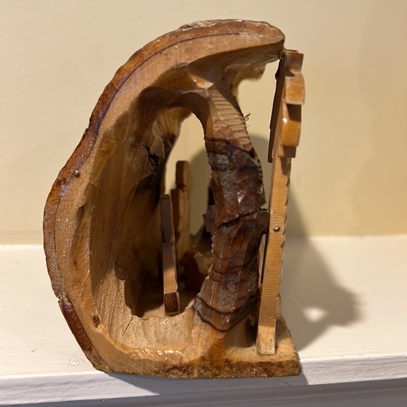 Wood Carved Nativity.  Christmas Decor - Picture 7 of 16